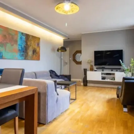 Ii Apartamento *